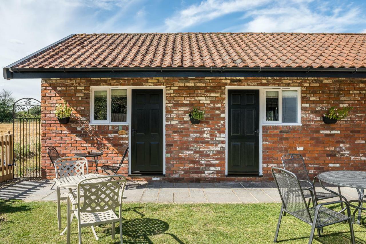 Bed and Breakfast The Windmill Chatham Green Chelmsford Exterior foto